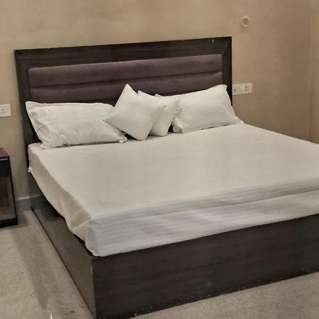 Hotel Shree Janki Palace Ayodhya Esterno foto