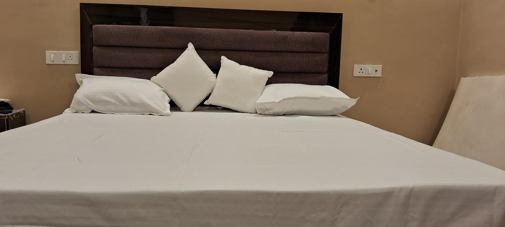 Hotel Shree Janki Palace Ayodhya Esterno foto